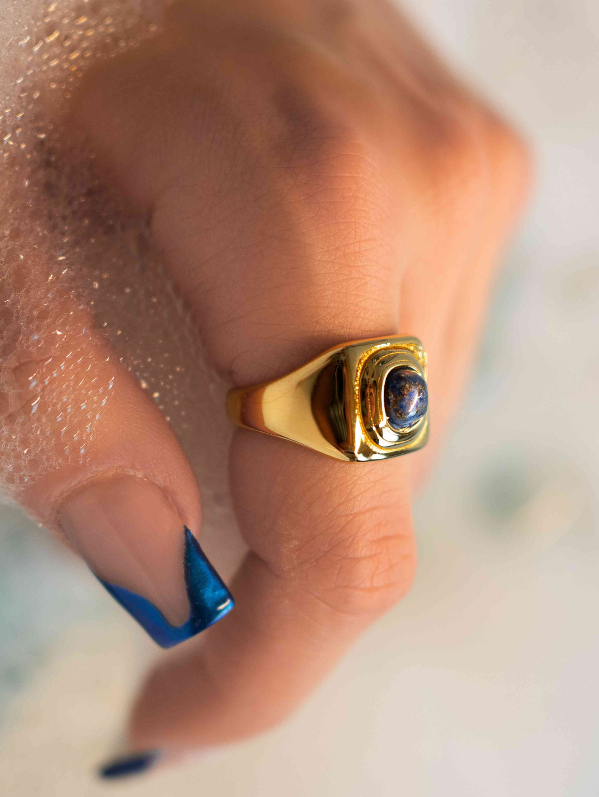 Soul's Truth | Chunky Lapis Ring | Gold & Silber
